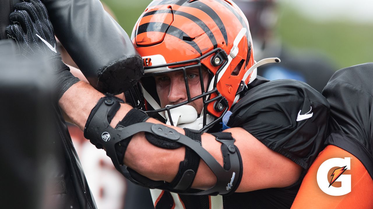 Bengals Notes: Mixon embraces role of captain; Zimmer coming home