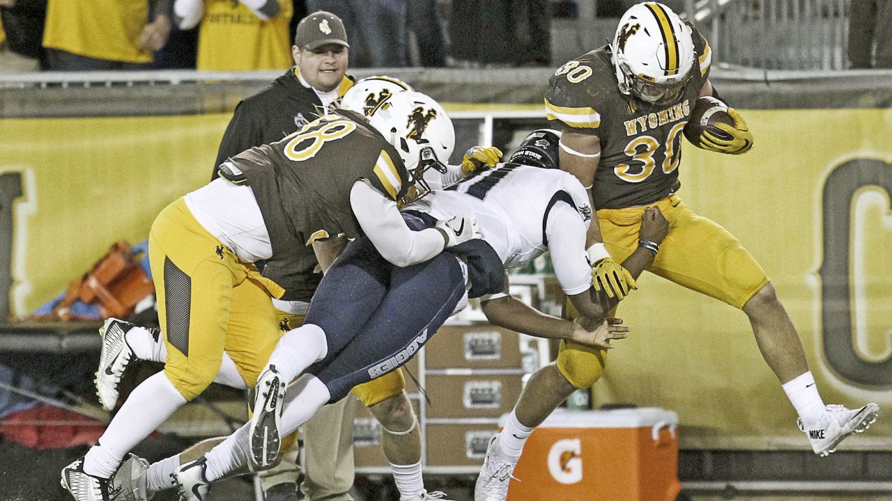 Logan Wilson finishes with 9 tackles, becomes first in Casper history to  play in Super Bowl