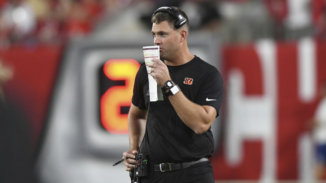 Cincinnati Bengals cornerback Jalen Davis (35) lines up against the Tampa  Bay Buccaneers in a pre-season NFL football game, Saturday, Aug. 14, 2021  in Tampa, Fla. (AP Photo/Alex Menendez Stock Photo - Alamy