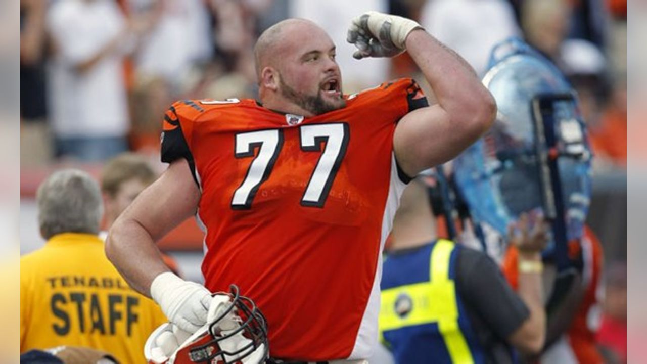 : ANDREW WHITWORTH CINCINNATI BENGALS 8X10 SPORTS ACTION PHOTO  (FF) : Sports & Outdoors