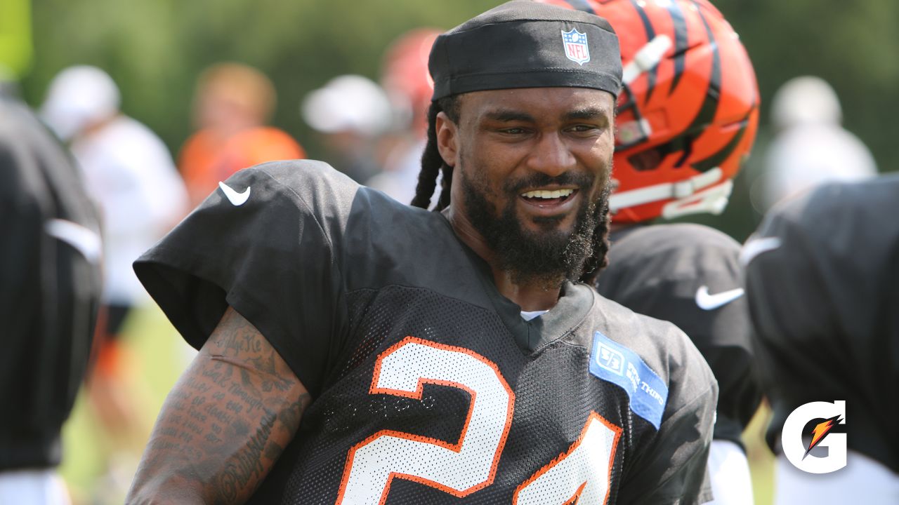 The Cincinnati Bengals continued to revamp its defense after the release of  B.W. Webb