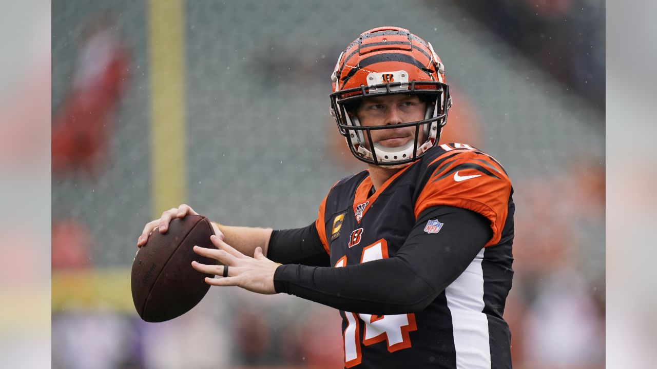 October 29th, 2017: Cincinnati Bengals quarterback Andy Dalton (14) warms  up before the NFL football game between the Indianapolis Colts and the Cincinnati  Bengals at Paul Brown Stadium, Cincinnati, OH. Adam Lacy/CSM