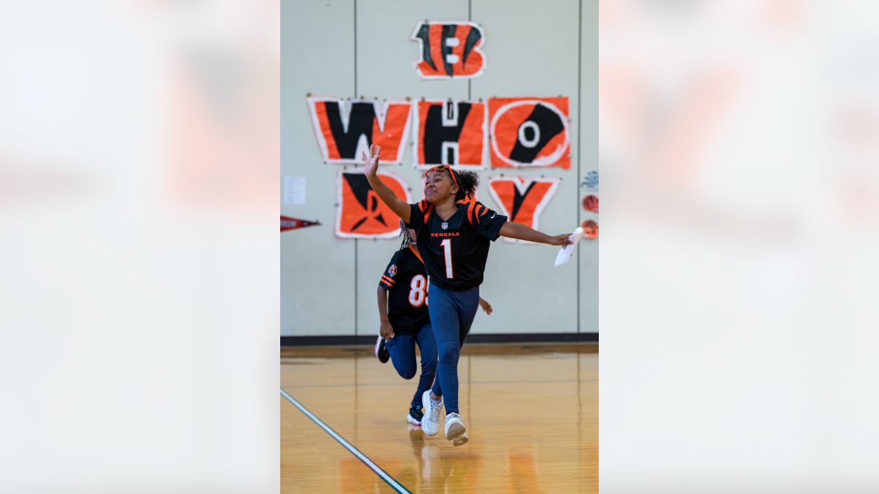 Bengals host pep rally at Woodlawn Elementary