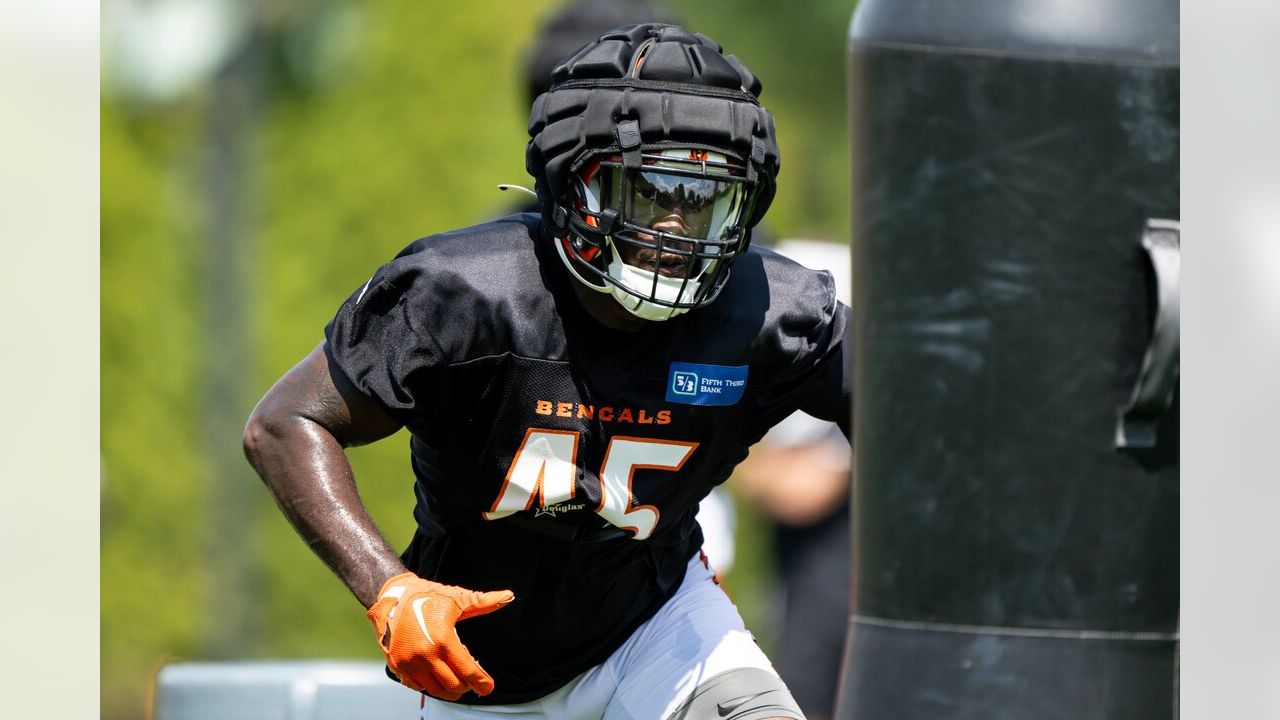 Quick Hits: Chido Opens Against A Brother; Bengals Go For