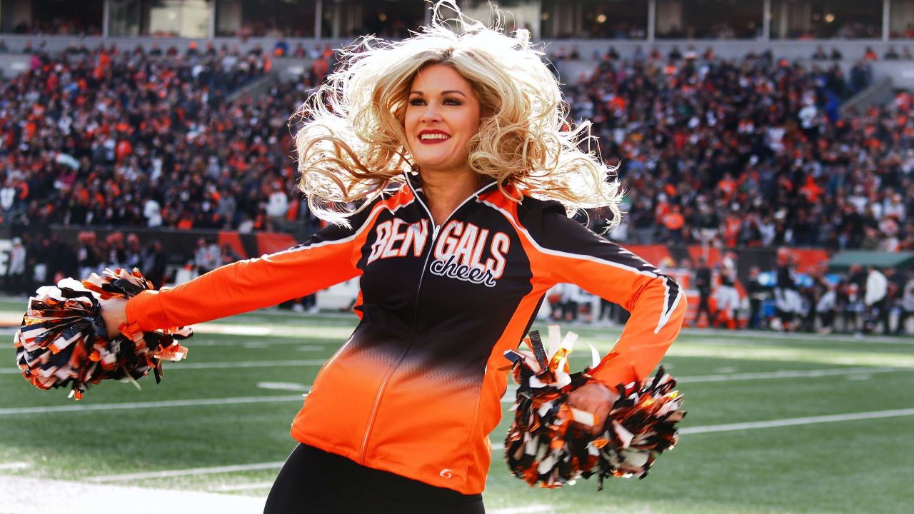 Pro Cheerleader Heaven  Professional cheerleaders, Bengals cheerleaders,  Cheerleading