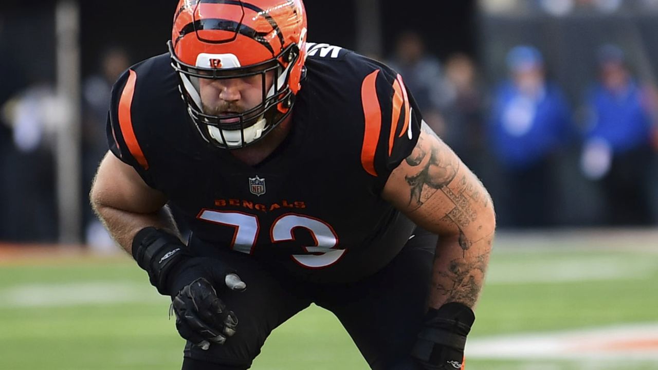 Cincinnati Bengals linebacker Akeem Davis-Gaither (59) lines up for the  play during an NFL wild-card football game against the Baltimore Ravens on  Sunday, Jan. 15, 2023, in Cincinnati. (AP Photo/Emilee Chinn Stock