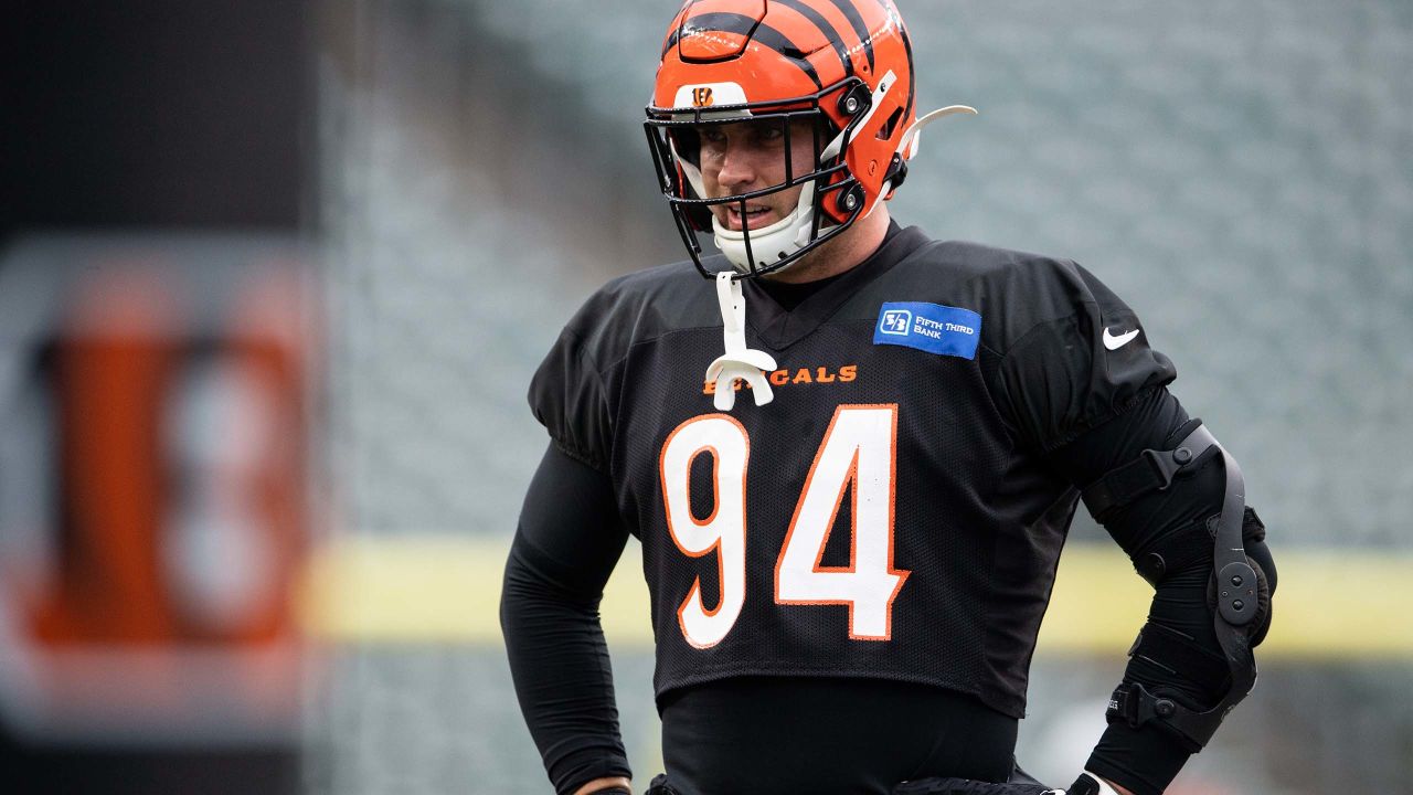 Bengals re-sign Fred Johnson - NBC Sports