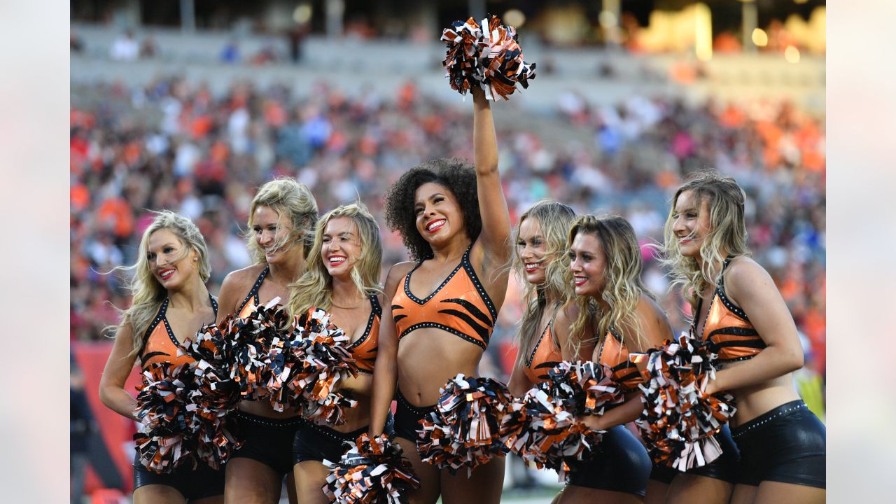 The Cincinnati Bengals Cheerleaders In Preseason Action – Ultimate