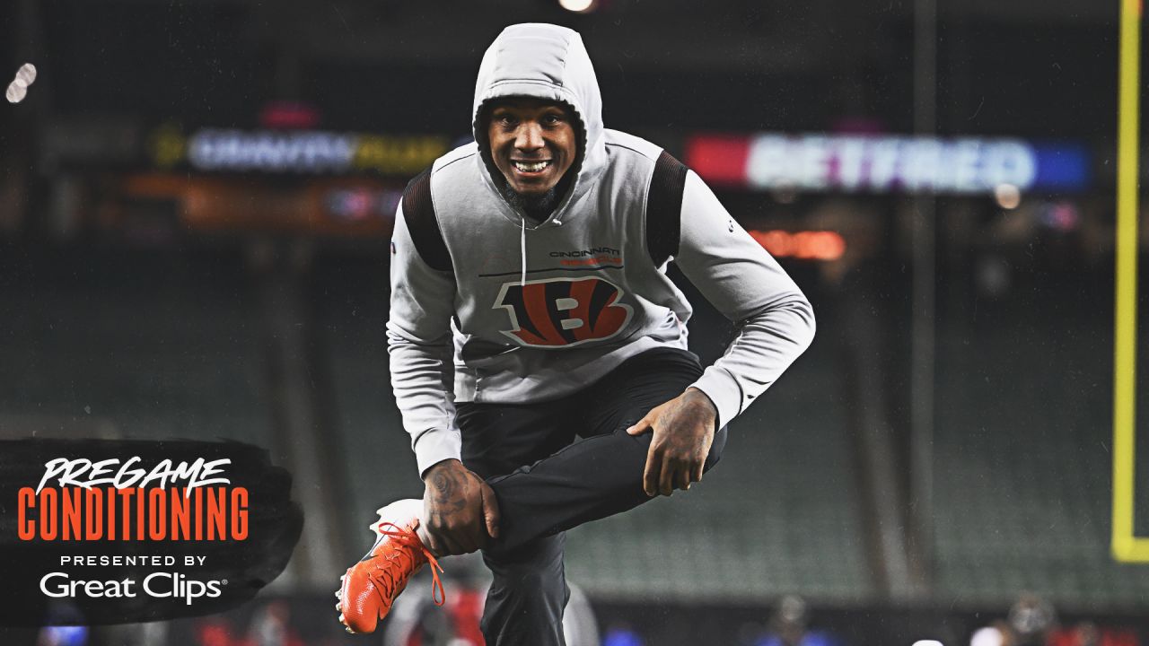 Photos: Bengals Warm Up for Wildcard Weekend