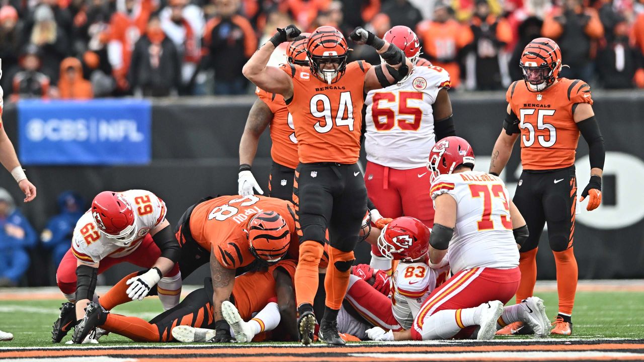 Cincinnati Bengals win AFC North by beating Kansas City Chiefs 34-31