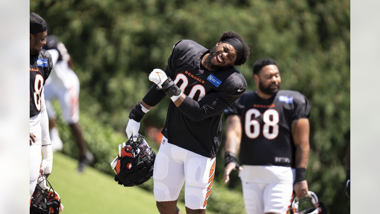 Khalid Kareem leaves Bengals - Broncos with injury after wacky play: NFL  News - Cincy Jungle