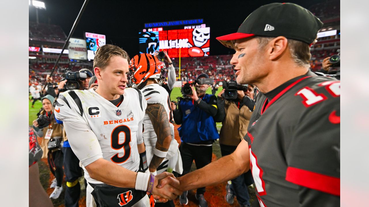 Joe Burrow T-Shirt, Cincinnati Bengals Shirt - Ink In Action