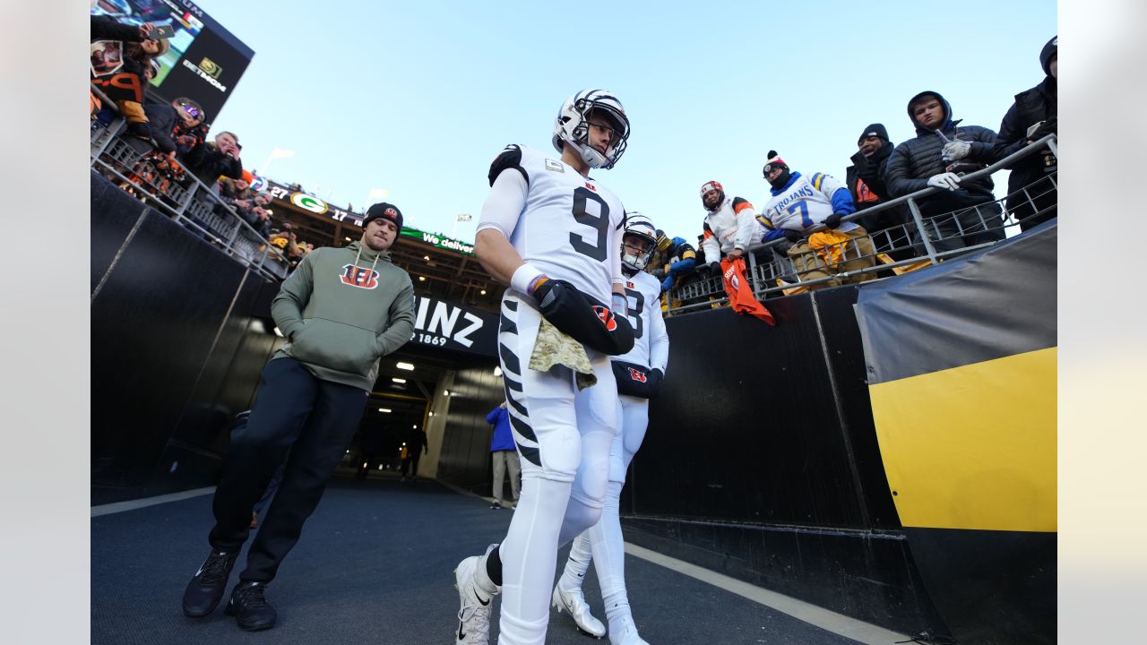 Steelers, Bengals both opt to wear color rush jerseys for Week 11 AFC North  showdown 