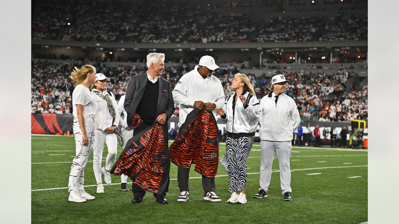 Anderson, Curtis selected for Bengals Ring of Honor