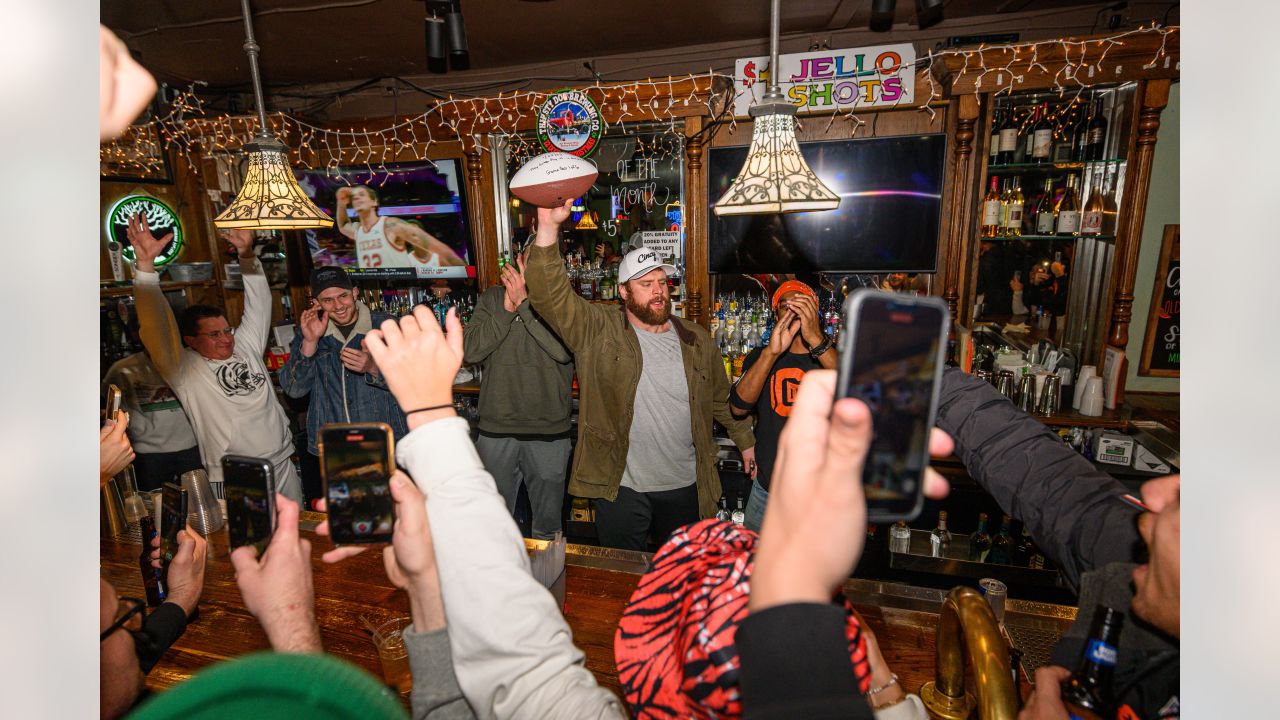 PHOTOS: Ted Karras and Company Deliver Game Balls to Local Bar
