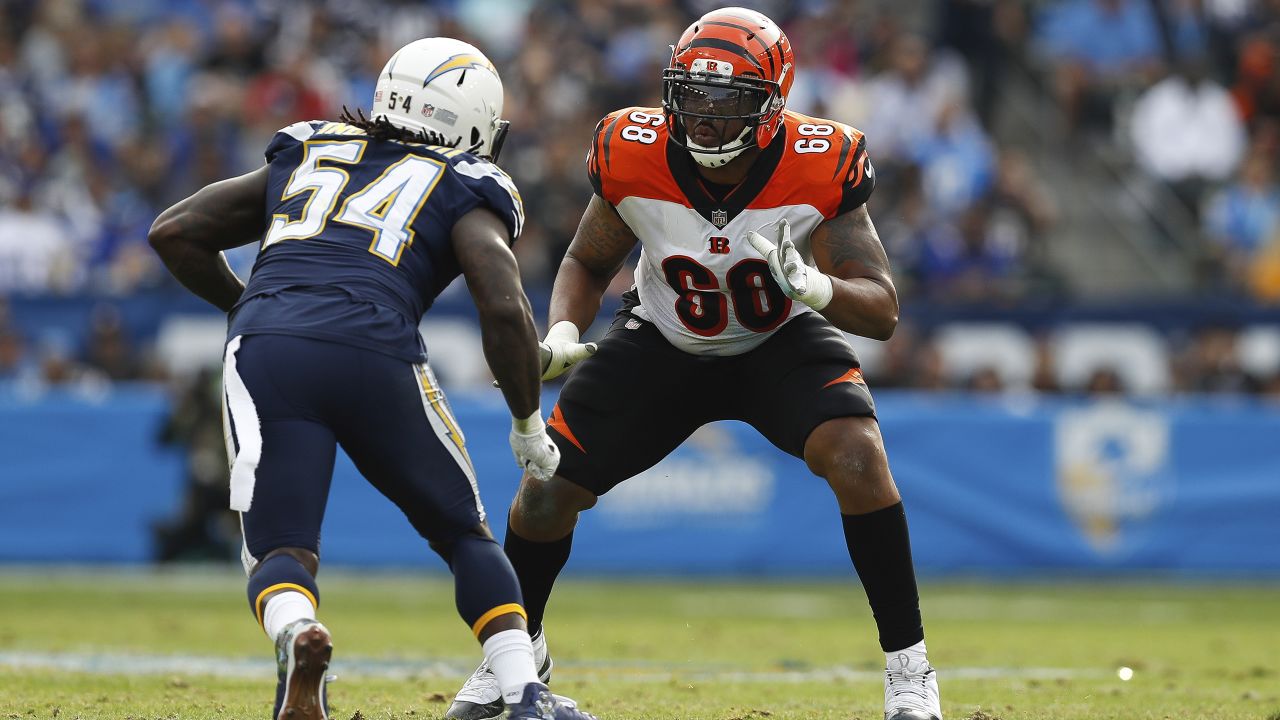 Buffalo Bills sign Cincinnati Bengals OL Bobby Hart to one-year deal