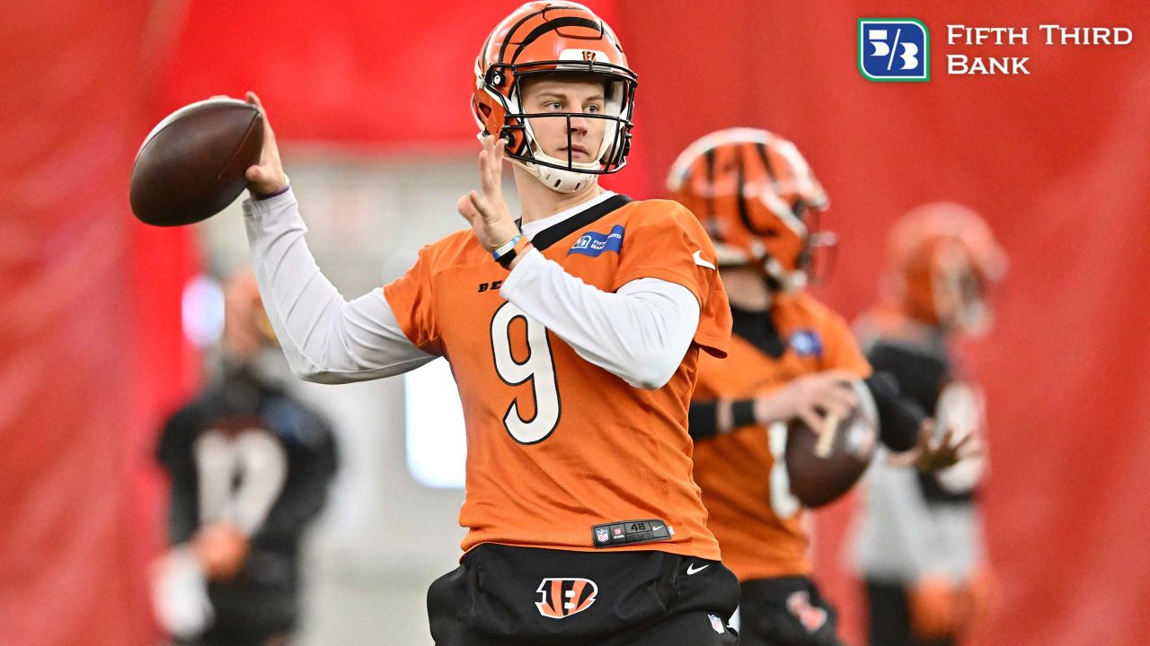 Cincinnati Bengals Practicing at UCLA Ahead of Super Bowl LVI, Staying on  Campus - Sports Illustrated UCLA Bruins News, Analysis and More