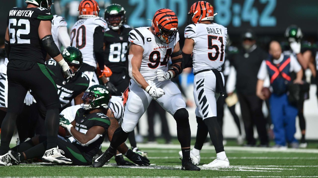 East Rutherford, New Jersey, USA. 3rd Nov, 2021. Cincinnati Bengals safety  Vonn Bell (24) during a NFL football game against the New York Jets at  MetLife Stadium in East Rutherford, New Jersey.