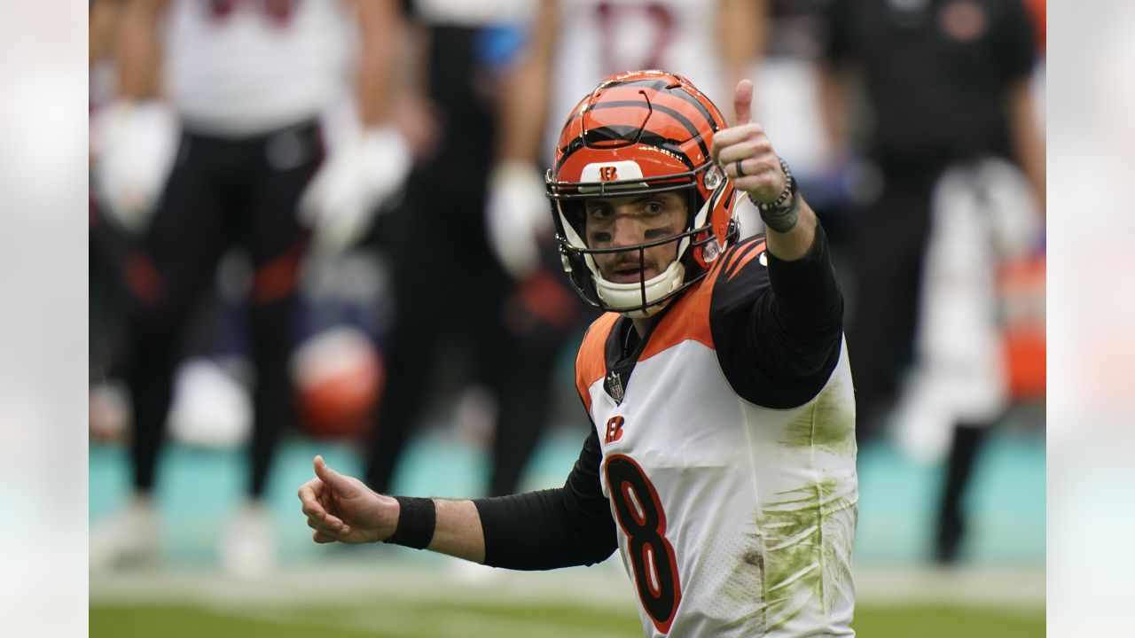 5 players ejected in Bengals loss at Miami