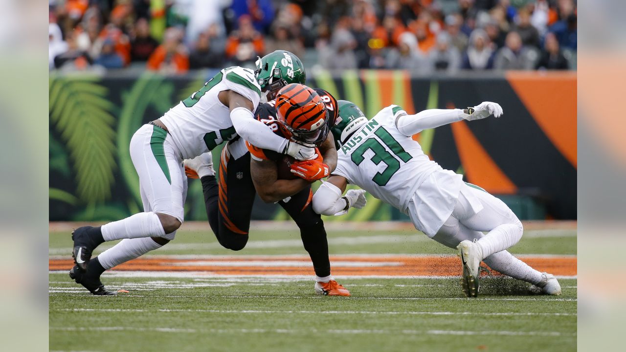 Dalton returns and leads Bengals to 1st win, 22-6 over Jets