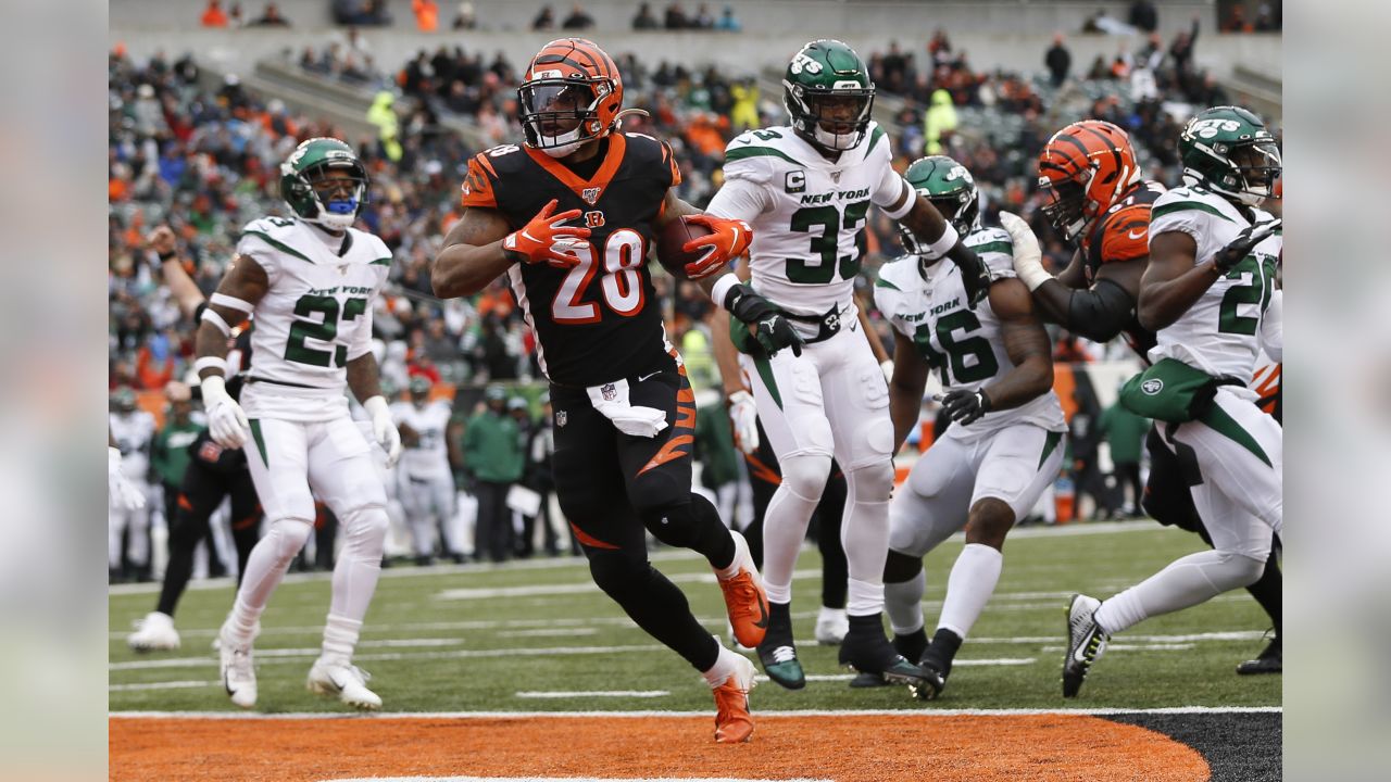 Win No. 1 for the Zac Taylor era as the Bengals ground the New York Jets,  22-6