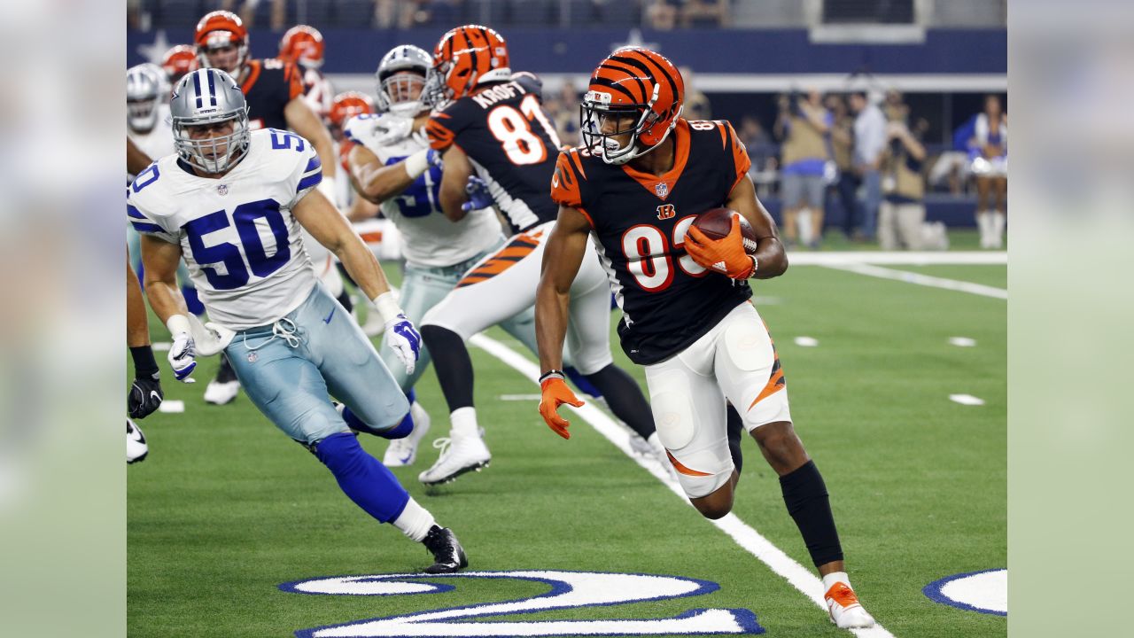 August 18, 2018: Dallas Cowboys linebacker Sean Lee (50) on the sideline  looking on during the NFL football game between the Cincinnati Bengals and  the Dallas Cowboys at AT&T Stadium in Arlington