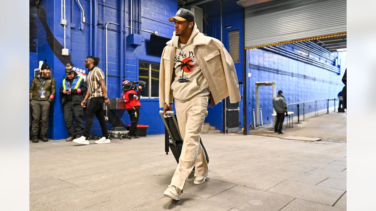 Photos: Bengals Arrive at Highmark Stadium