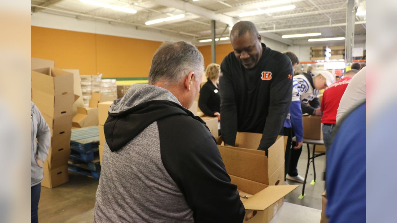 Campbell's Chunky and Bengals Partnership Tackles Local Hunger