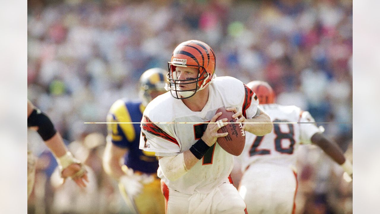 Boomer Esiason Inducted Into Bengals Ring of Honor