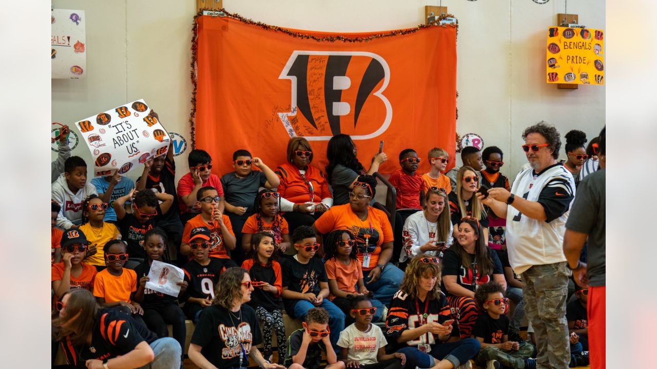 Bengals host pep rally at Woodlawn Elementary