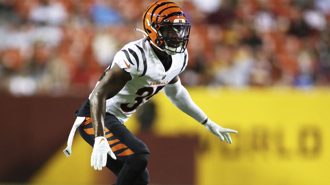 Bengals clear Trae Waynes, D'Ante Smith to practice - Cincy Jungle