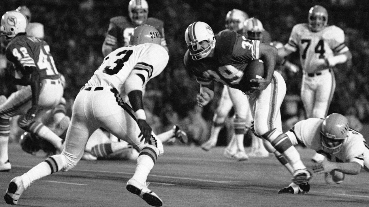 Ken Riley selected for the Pro Football Hall of Fame, joining Bob