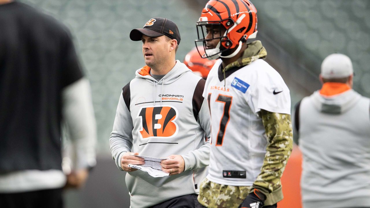 3 Tuesday Bengals Takeaways: Burrow's COVID risk; WRs form brotherhood; Tee  on a roll