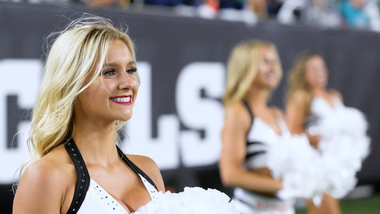 Ben-Gals cheerleader accepts plea deal, avoids jail