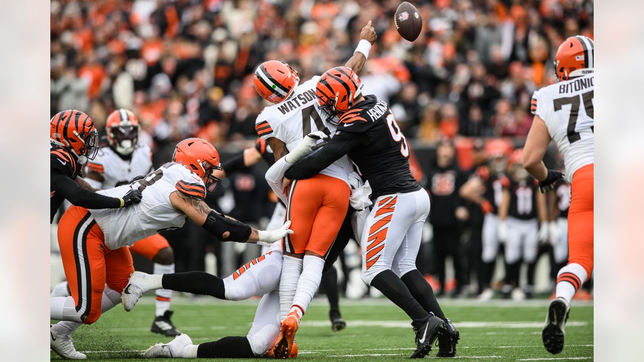 Cincinnati Bengals Ja'Marr Chase, Trey Hendrickson and Joe Mixon Named To  2022 AFC Pro Bowl Team