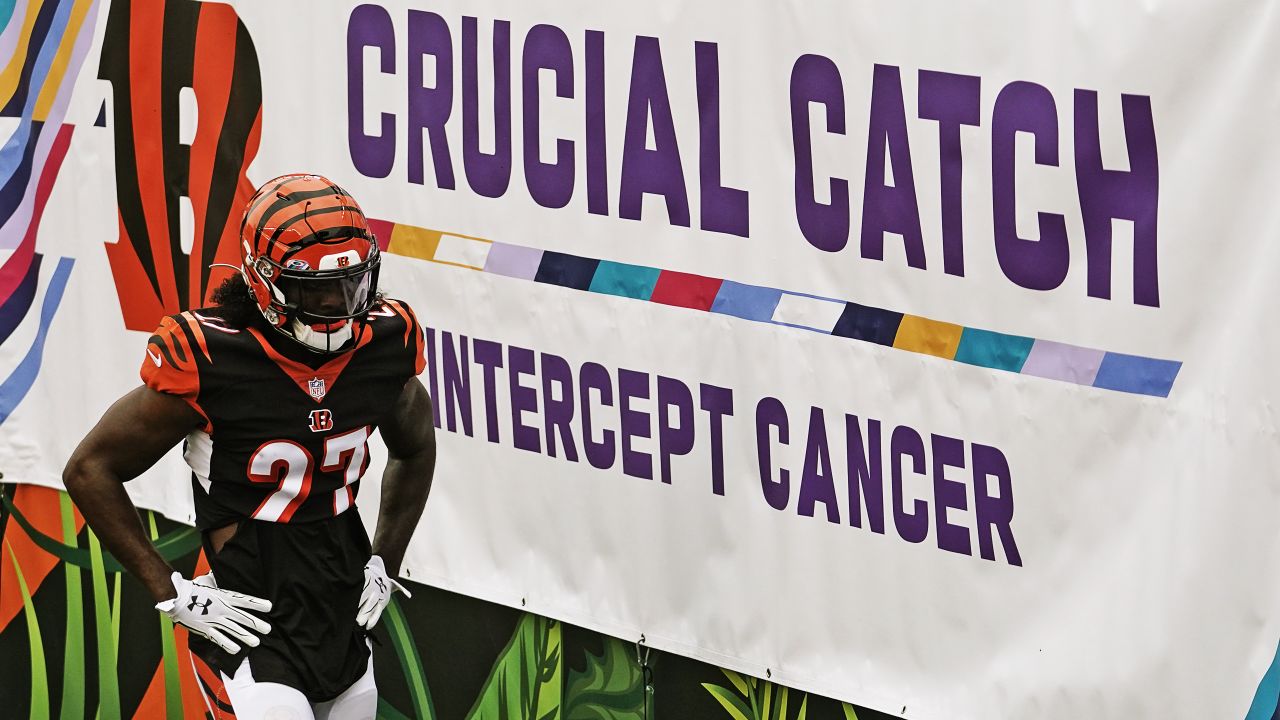Browns host “Crucial Catch: Intercept Cancer” game against Chargers