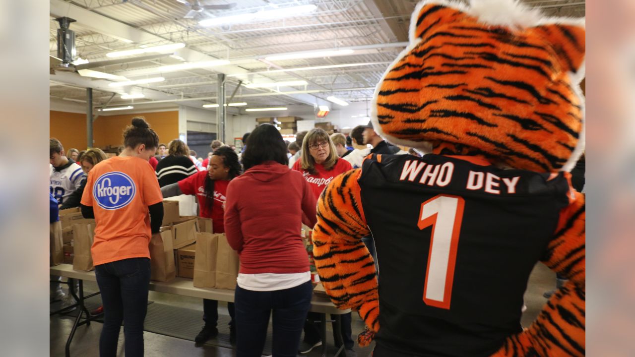 Campbell's Chunky and Bengals Partnership Tackles Local Hunger