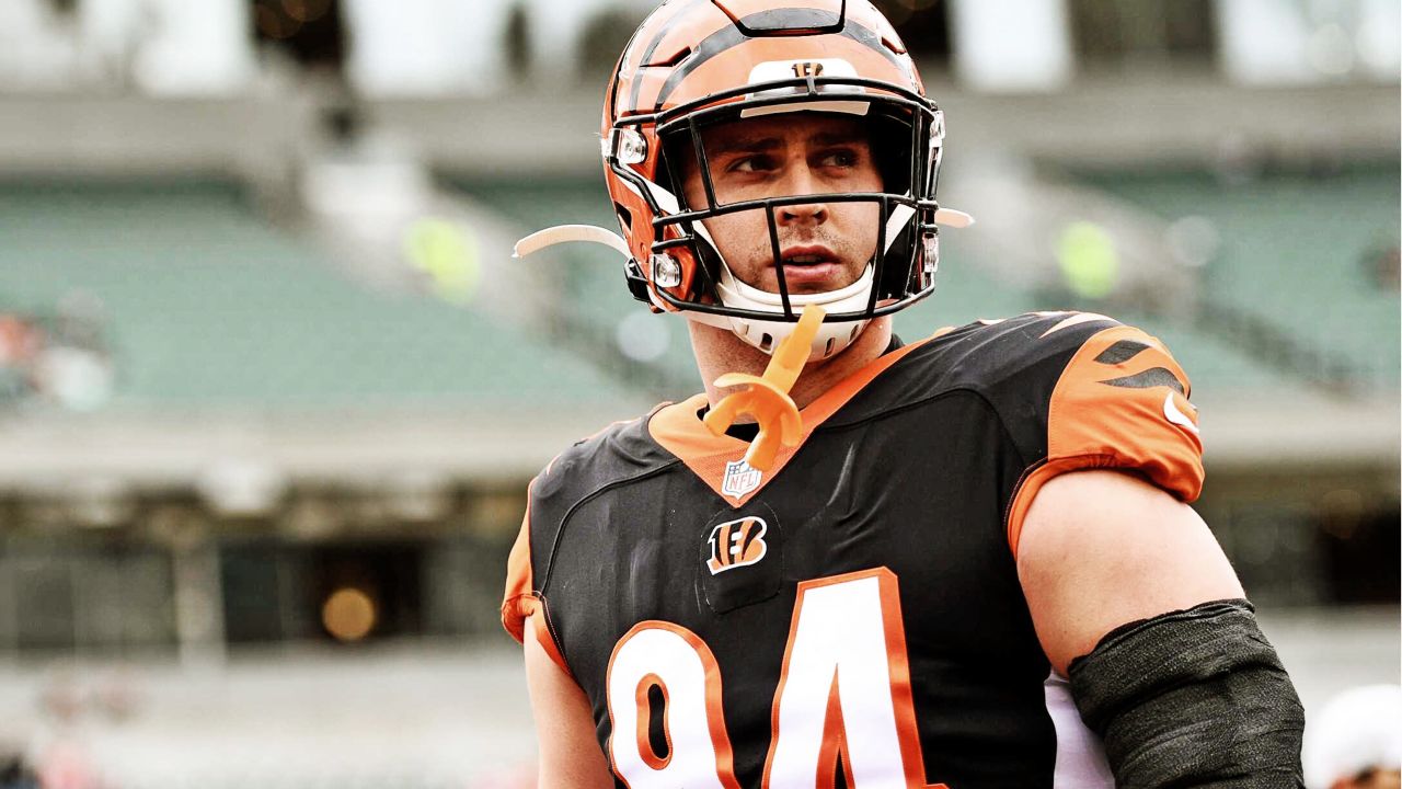 Download Cincinnati Bengals Sam Hubbard Wallpaper