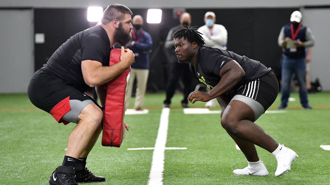 Cincinnati Bengals select Georgia Bulldogs C Trey Hill