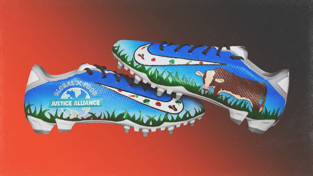 Customizing Nike Football Cleats For A Kansas City Chiefs NFL