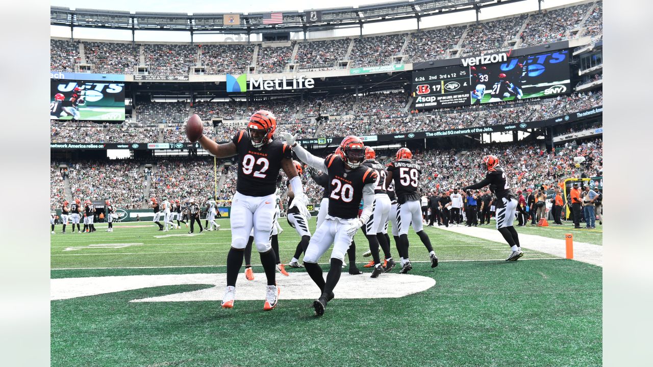 Jets lose 27-12 to Bengals at MetLife stadium in Week 3