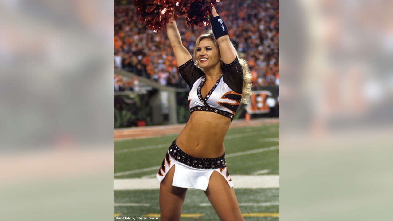 NFL Cheerleader Gameday! Bengals vs Browns 