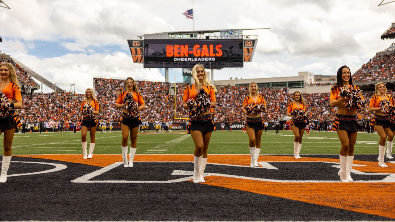 Photos  Ben-Gals Cheerleaders Take On Week 1 of the 2022 Season