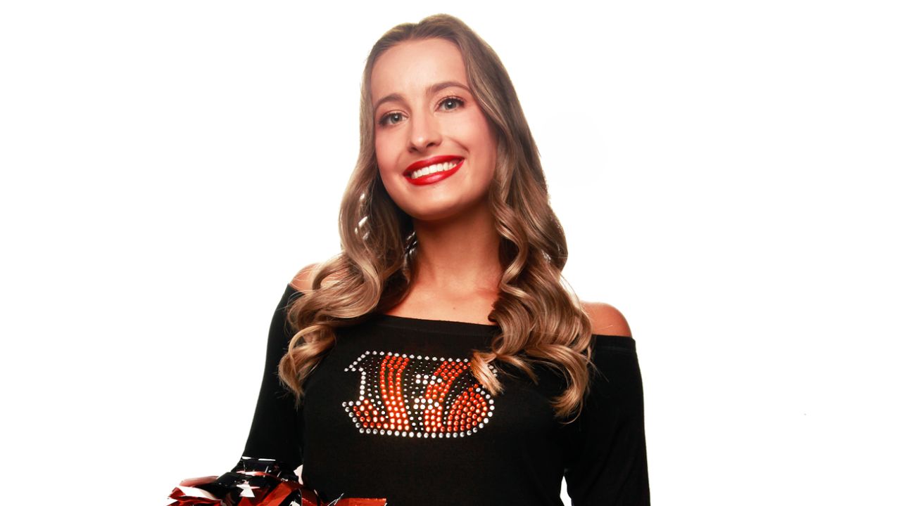 Super Bowl Bound: Ben-Gals' cheerleader Montgomery represents Bengals in  big event, News