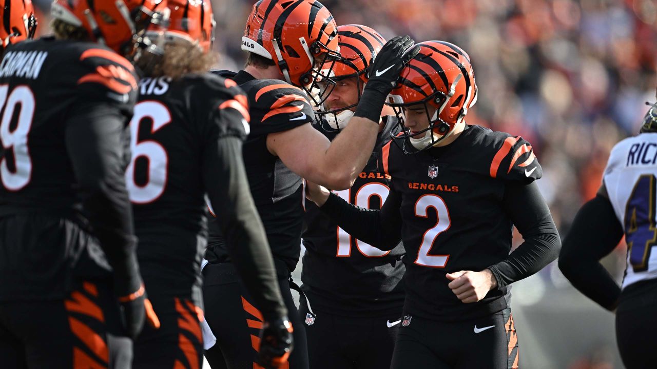 Burrow's 525 yards, 4 TDs power Bengals past Ravens 41-21