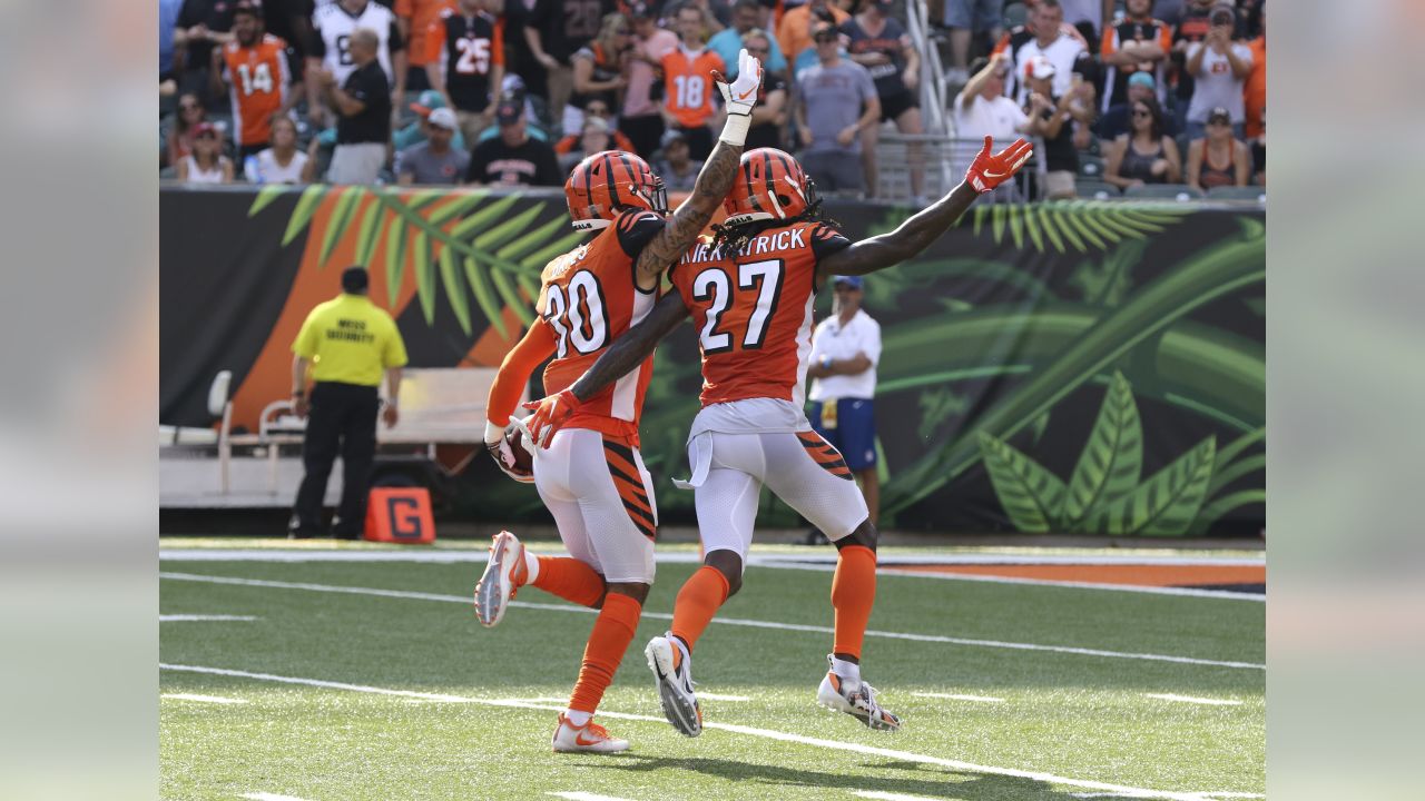 Bengals score 27 straight points for 27-17 win over Dolphins