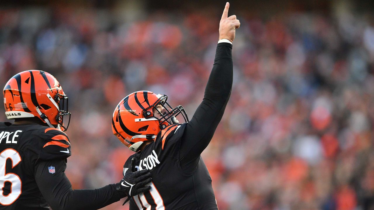 Cincinnati Bengals defensive end Trey Hendrickson (91) reacts