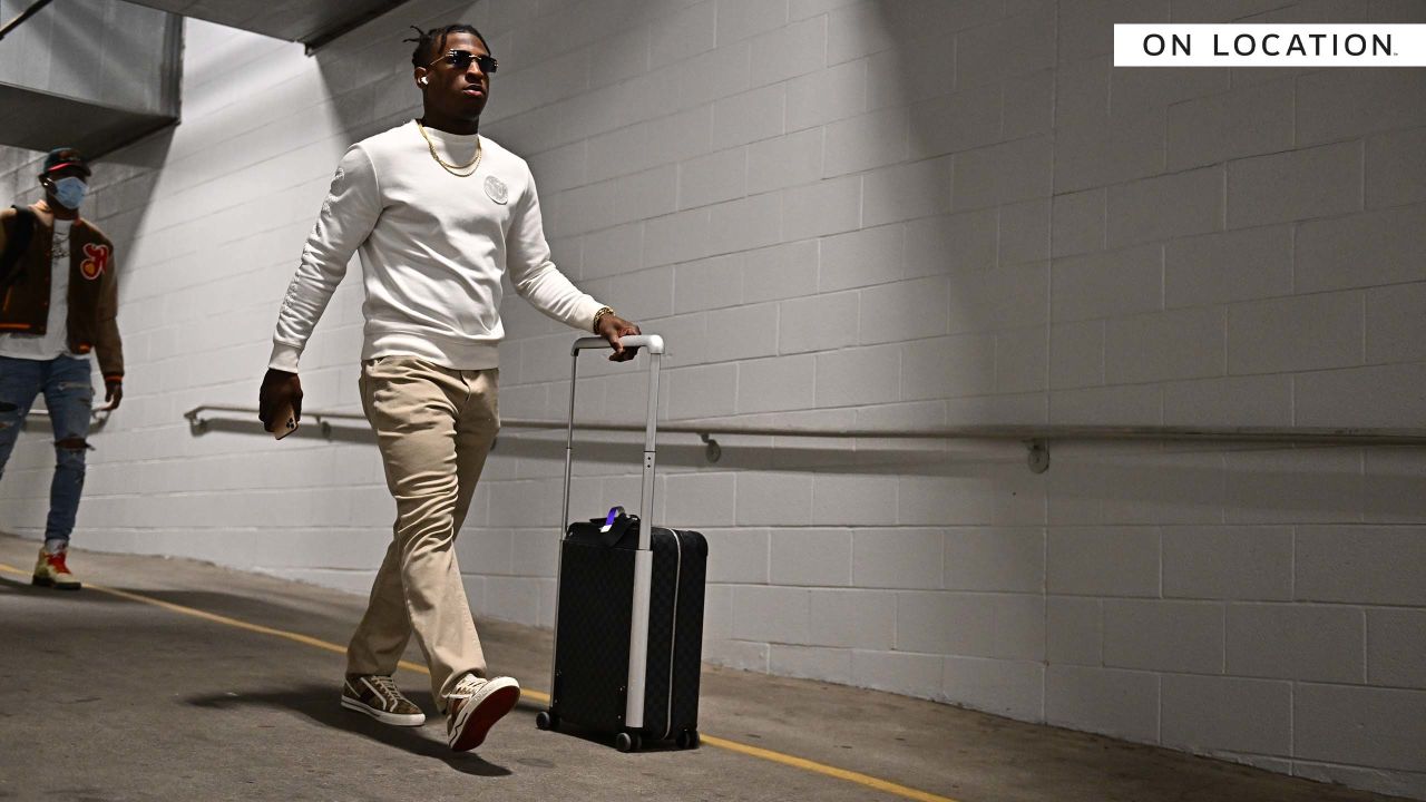 Photo Gallery: Bengals Arrive At Nissan Stadium For The AFC Divisional Round