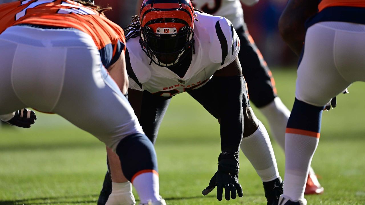 Khalid Kareem leaves Bengals - Broncos with injury after wacky play: NFL  News - Cincy Jungle