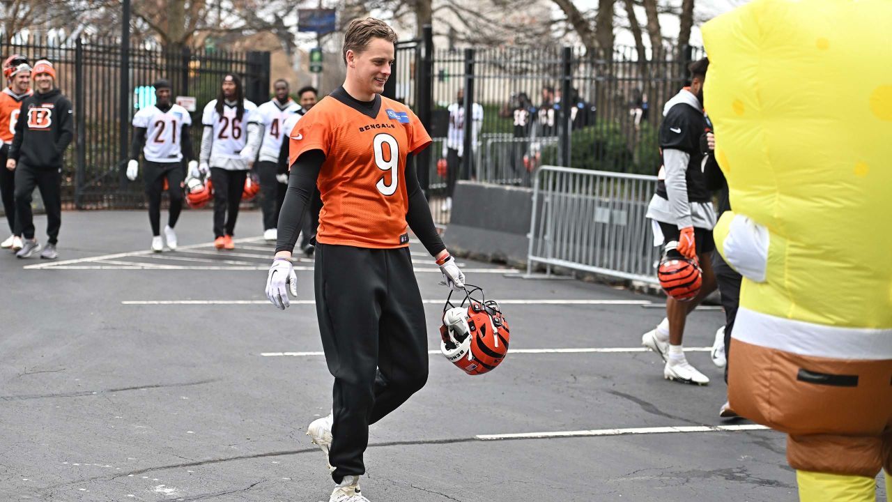 Photo Gallery  Joe Burrow Gets Slimed